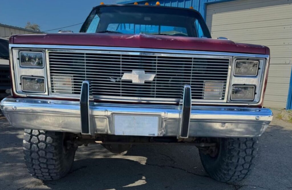 Boxy Beauty Gone Missing: 1986 Chevrolet K30 Pickup Disappears in Cedar Park, Texas