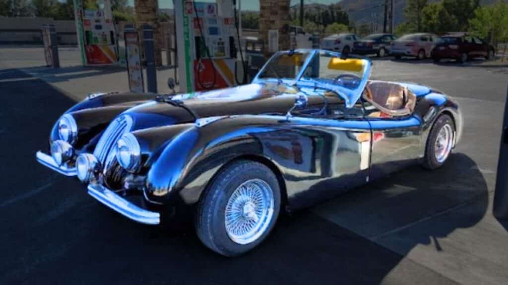 Vintage Replica 1950 Jaguar XK 120 Disappears Near Palm Springs Hotel
